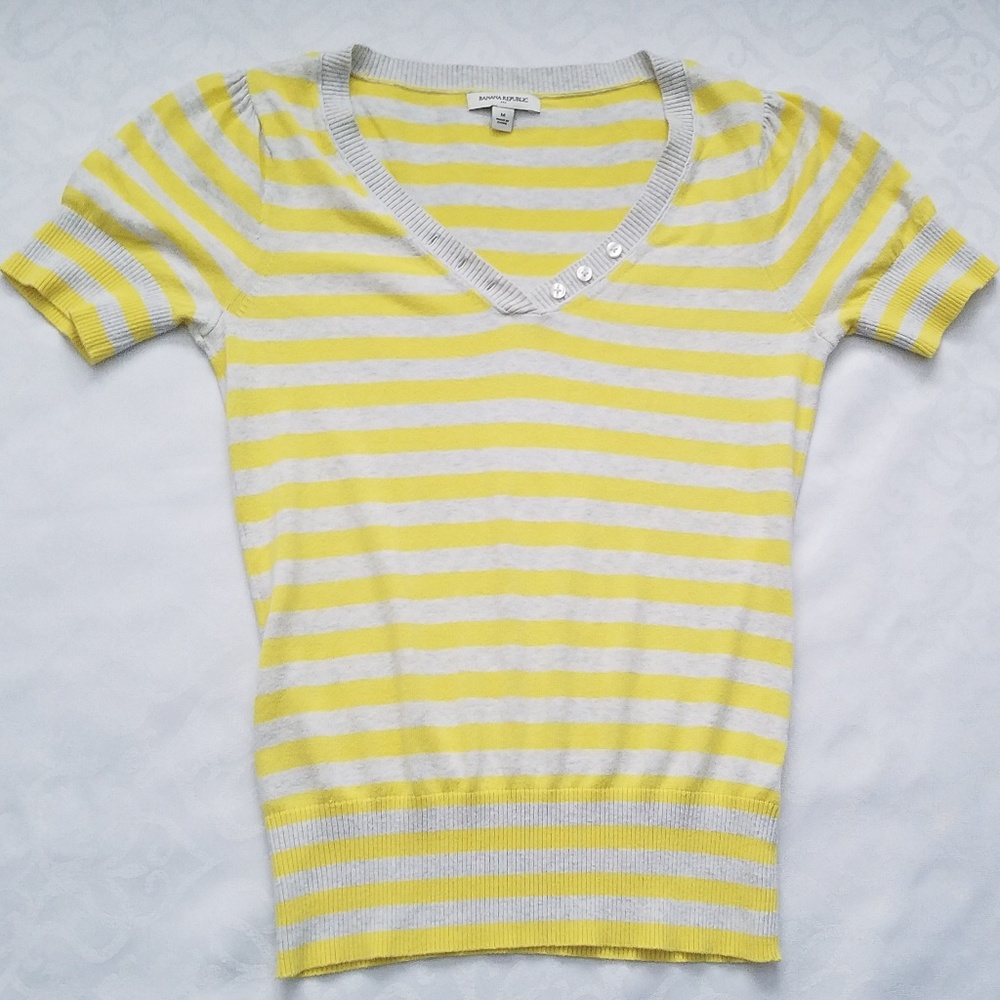 Banana Republic Yellow knit short-sleeve top
